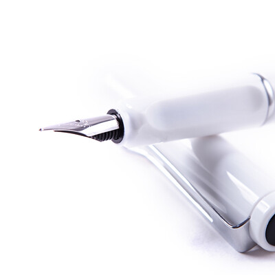 

Shaoze culture student ortho pen fashion writing office pen practice word signature ink pen white fine fine tip 05mm