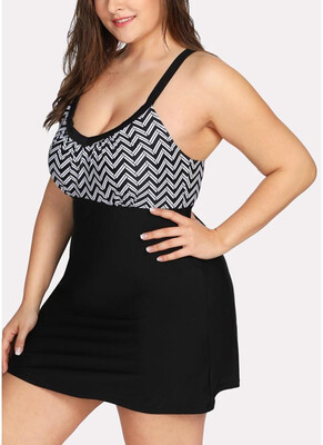 

2018 Women Plus Size One-Piece Swimwear Skirt Hem Backless Padding Wireless Swimsuit