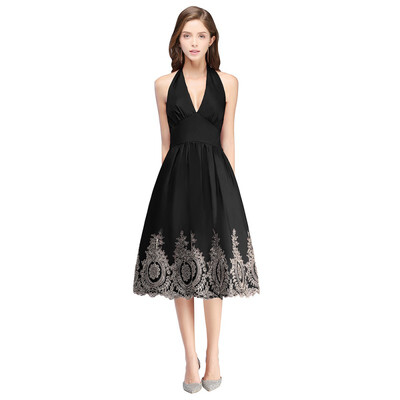

Women Cheap Evening Dresses Gold Appliques Halter Short Evening Dress 2018 Black A-Line Sexy V-neck Formal Party Prom Gowns
