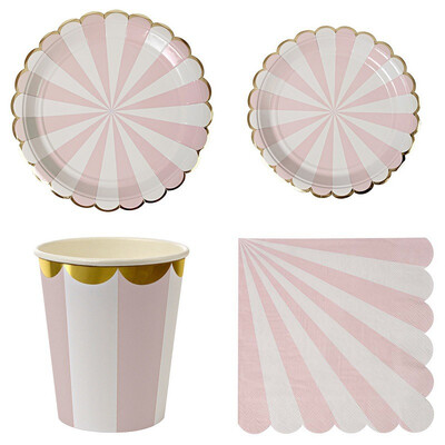 

FANLUS Party Disposable Set 16 Dinner Plates&8 Paper cups Napkins 20 Count Heavyweight Paper Plates for Upscale Wedding