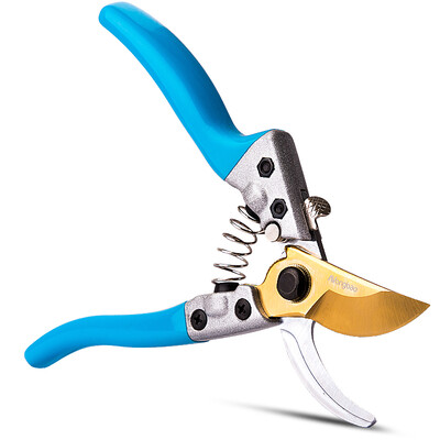 

Nong Bao pruning shears SK5 titanium plated steel blade household potted flower branches twigs tree trimming tools gardening scissors pruning scissors gardening tools S-530
