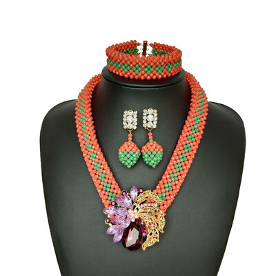 

2018 Exquisite Crystal Flowers Handmade Jewelry Luxury Nigerian Wedding Coral Jewelry African Bridal Beaded Necklace Earrings Set