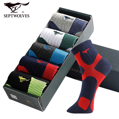 

Seven wolves socks mens socks sports breathable tube socks Lycra high elastic cotton non-slip riding socks are coded 5 pairs 91969