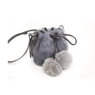 

мода женщин случайные сумки сумки высокого качества леди кожа плечо ведро сумку мини - носить сумку с меховой шар