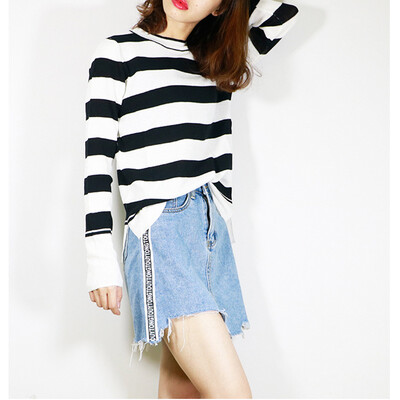

Yu Zhaolin 2018 autumn&winter new womens sweater long-sleeved color round neck thin section striped sweater Knit YWZZ181417 black