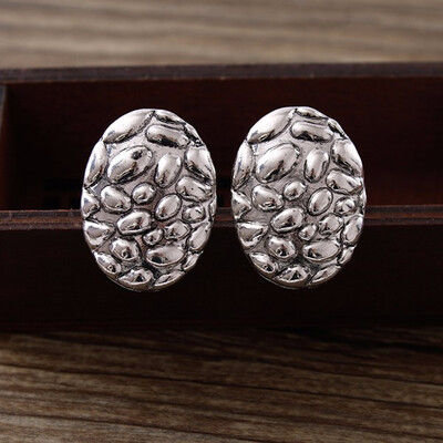 

New fashion retro contracted elliptic strange holiday gift earrings jewelry ear clip strange girl Free shipping