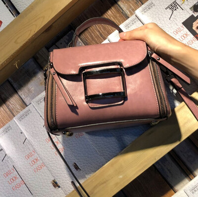 

2018 new leather handbags wholesale oil wax cowhide bag fashion wild handbag