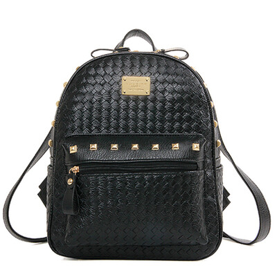 

D.jiani ™ Rivet woven shoulder bag