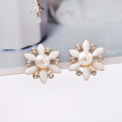 

Stylish Korean women pearl earring drops oil jewelry wedding giftclip earrings without piercing