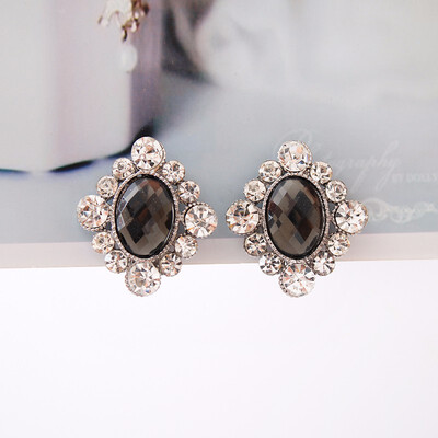 

Earrings factory is the latest design for womens elegant geometric ear jewelry crystal jewelry Christmas present
