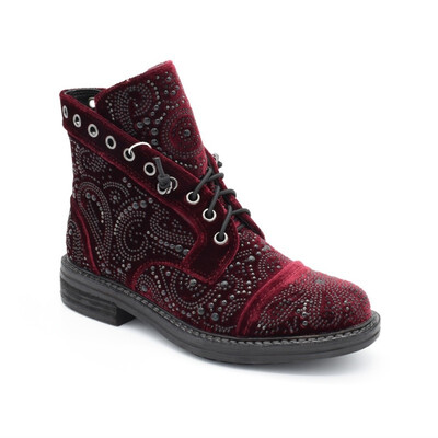 

Womens Chelsea Boots Rivet Hot Drilling Velvet Winter Fashion Female Street Style Low Heels Shoes Bota