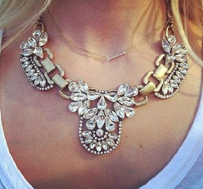 

New Fashion Europe Woman's Retro Sweet Alloy Crystal Necklaces Pendants