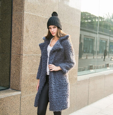 

2018 Brand Fashion Luxury Designer Women Clothes Winter New plush coat female 2018 new lapel furry long coat plus size summer clot
