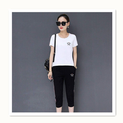 

Cropped short-sleeved two-piece suit Summer womens sports suit Fashion sportswear