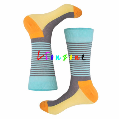 

LIONZONE 2018 Happy Socks Men Women Lovers Colored Cotton Men Socks With Fine Striped Lattice Diamond Shaped Socks Funny Gift