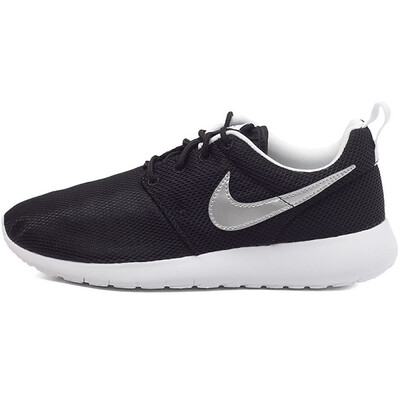 

Nike (NIKE) кроссовки Roshe Run Roshe One GS женские шоки кроссовки 599728-021 черно-белый код US5Y 37,5 ярдов