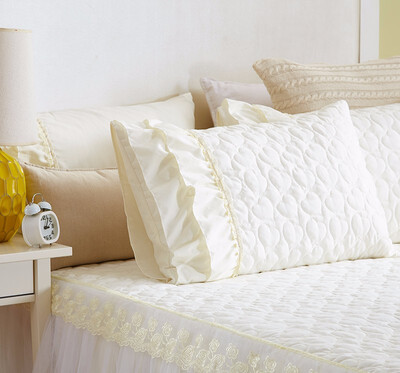 

2-Pieces Heart Shaped Quilted Pillowcase Flouncing Rectangle Bed Pillow Case Pillow Cover Pillow Sham