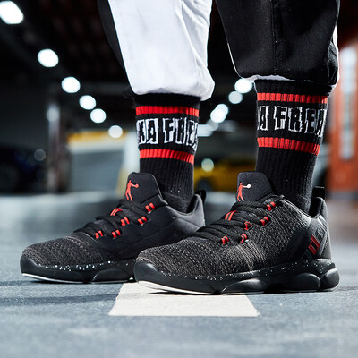 

Jordan male basketball shoes breathable wear-resistant cushioning trend boots XM4580112 black Aurora red 425