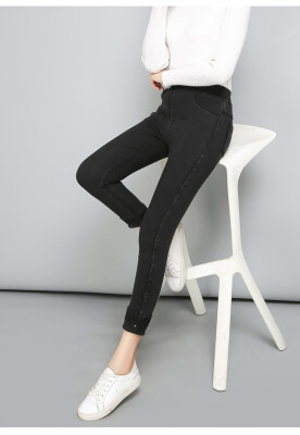 

Winter new Korean version of fashion large size womens wear with velvety thickened black imitation jeans warm leg pants