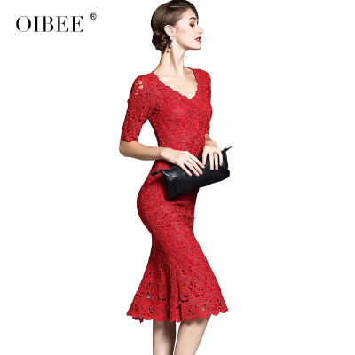 

OIBEE2018 autumn new fashion V-neck five-point sleeve fishtail pendulum embroidery long lace dress dress