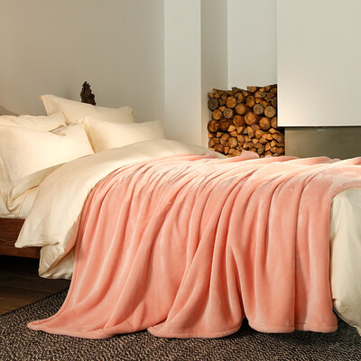 

Royal Mianchang blanket flannel thick coral velvet blanket soft blanket winter thick warm warm sheets thickened mink felted pearl powder 150 200cm