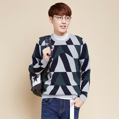 

Semir Men' round neck collar simple geometric collision color sweater Korean wave tide 19416061903 blue tone