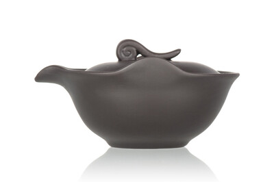 

Burn-proof Yixing Clay Dark Brown Gaiwan 100ml 35oz