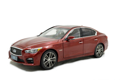 

118 scale Infiniti Q50 2014 diecast model car red