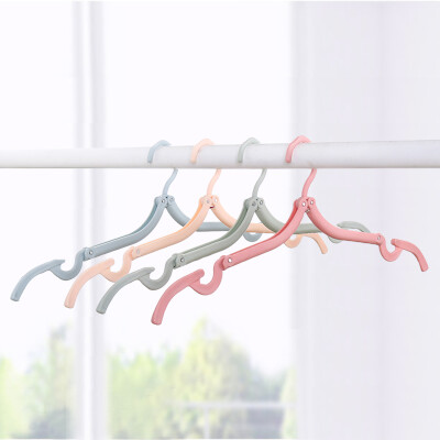 

Xin Qin portable travel folding Clothes hanger--set of 4