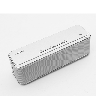 

Металл Смарт APP 2000mAh батареи Двойные Выступающие Многофункциональный 8W Wireless блютуз4.0 Динамик для автомобиля W06