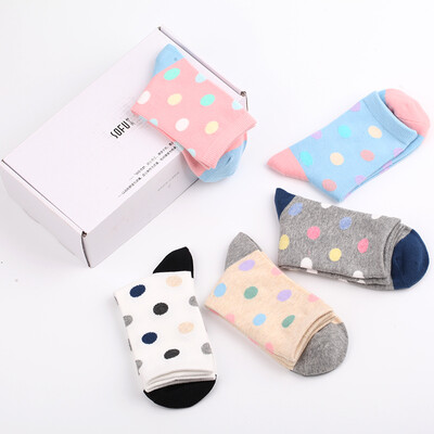 

Sushi Square SOFU fashion in the tube Ms socks 5 pairs of boxed wave point socks female mixed color code