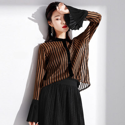 

MAZOE fashion striped pleated horn sleeve chiffon shirt set M005 khaki all code