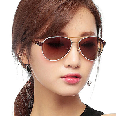 

Jingdong supermarket] three of the TANS sunglasses female polarized toad driving outdoor sunscreen sunglasses 8501 silver frame double color gray