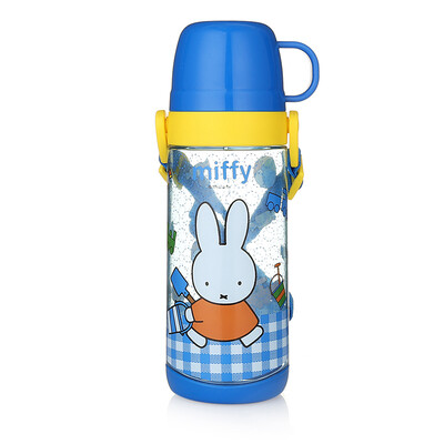 

Jingdong [супермаркет] Miffy детские бутылки с водой пластиковые стаканчики (550ml) бутылка воды большой емкости детских чашек на открытом воздухе с ремешком портативный двойного использования на открытом воздухе синий MF-4253