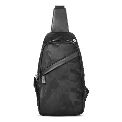 

Pimp excellent one P. kuone men's chest bag leisure diagonal package canvas shoulder bag Korean version of the wave of nylon men's bag P750921 camouflage black