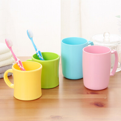 

Ou Runzhe wash cup with handle plastic brushing cup mouth cup cup family family set 4 color two big two small 4 piece set