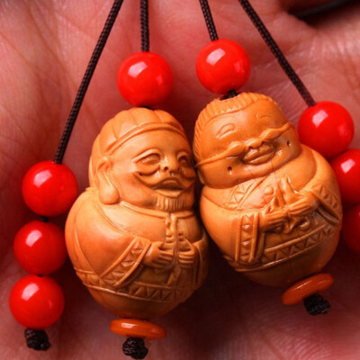

Chinese Traditional olive nut Carved Old couple worry beads charm bracelet Beaded Keychain a unique gift