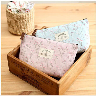 

Pastoral style small floral cosmetic bag