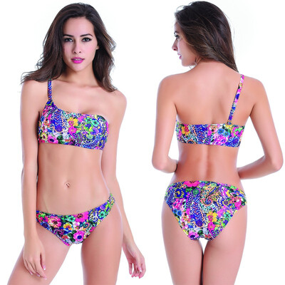 

Plus size  Removable Padding Fully lined Adjustable One Shoulder Fat Shivering Print Tube Bikini
