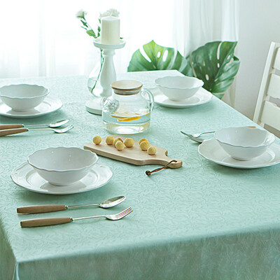 

Kam-color Chinese Li-li waterproof anti-oil table cloth cloth disposable anti-hot tablecloths coffee cloth beige 130 180cm