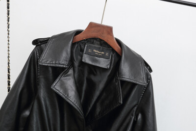 

Leather short section of the spring and summer jacket 2017 Slim was thin waist powder skin motorcycle jacket