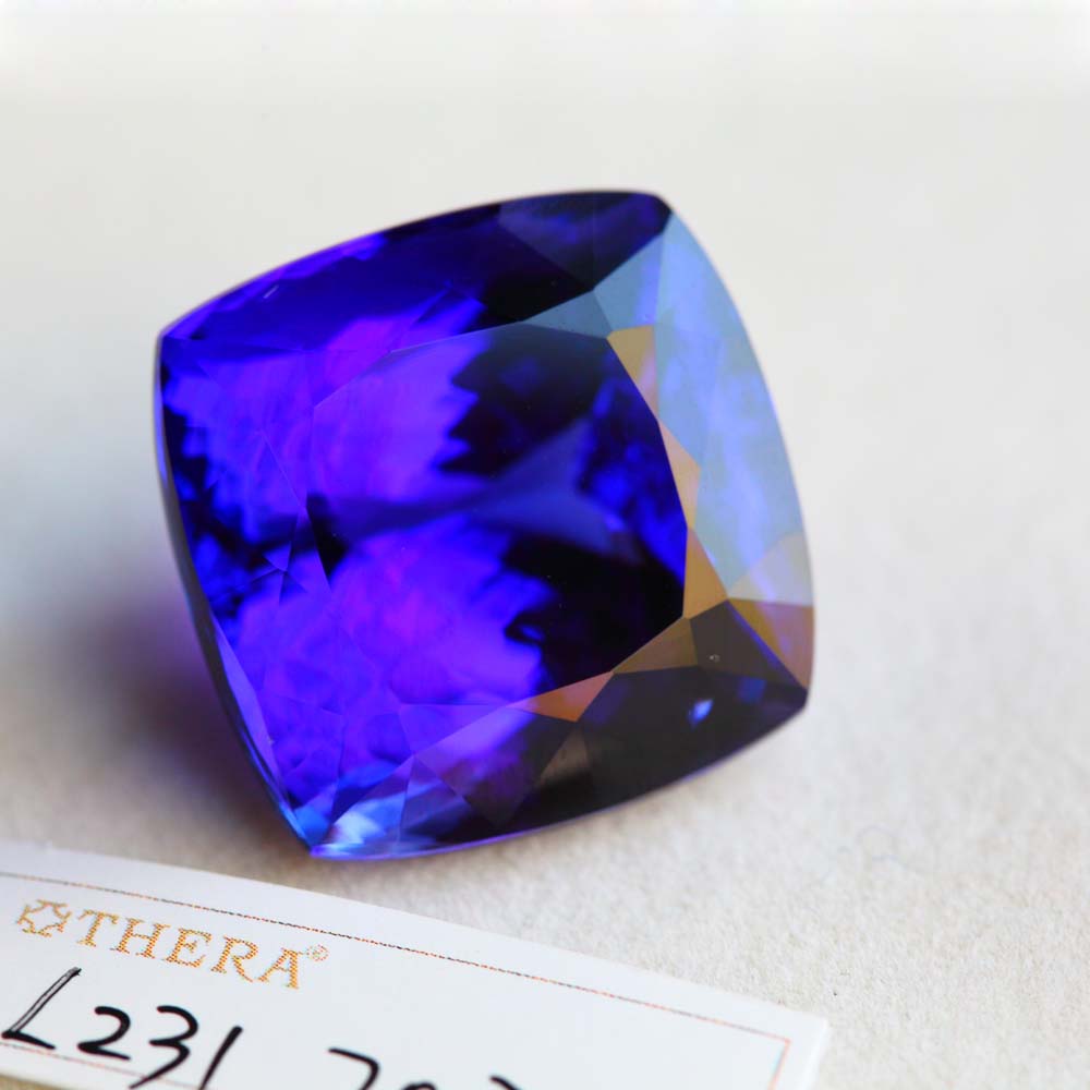 TIYA Colorful Tanzanite 70.7ct 22 22 17mm Tanzanite Flawless Tanzanite Collection Grade T006A