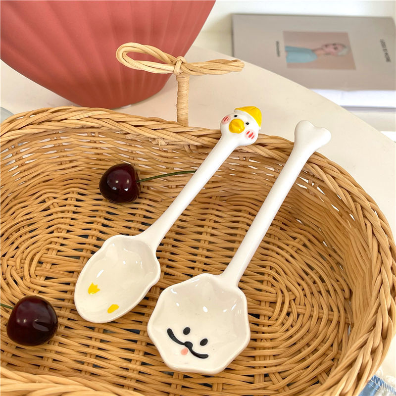 日系可爱卡通龙猫小狗少女心陶瓷勺子调羹早餐饭勺汤勺宿舍家用qwc