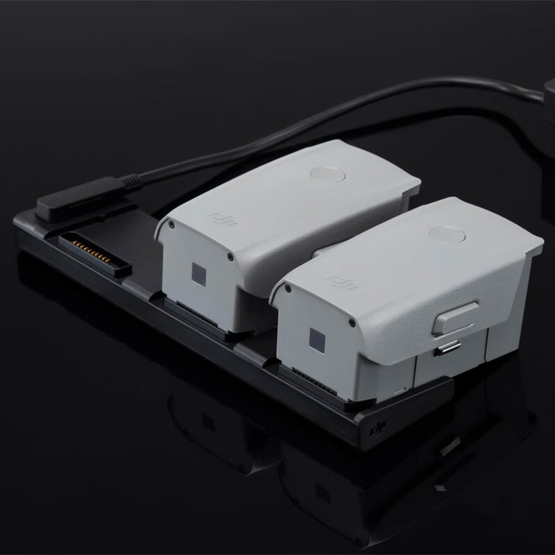 适用于大疆御air2s车充 mavic 2pro电池fpv御3车载快充电器杰霆 数显