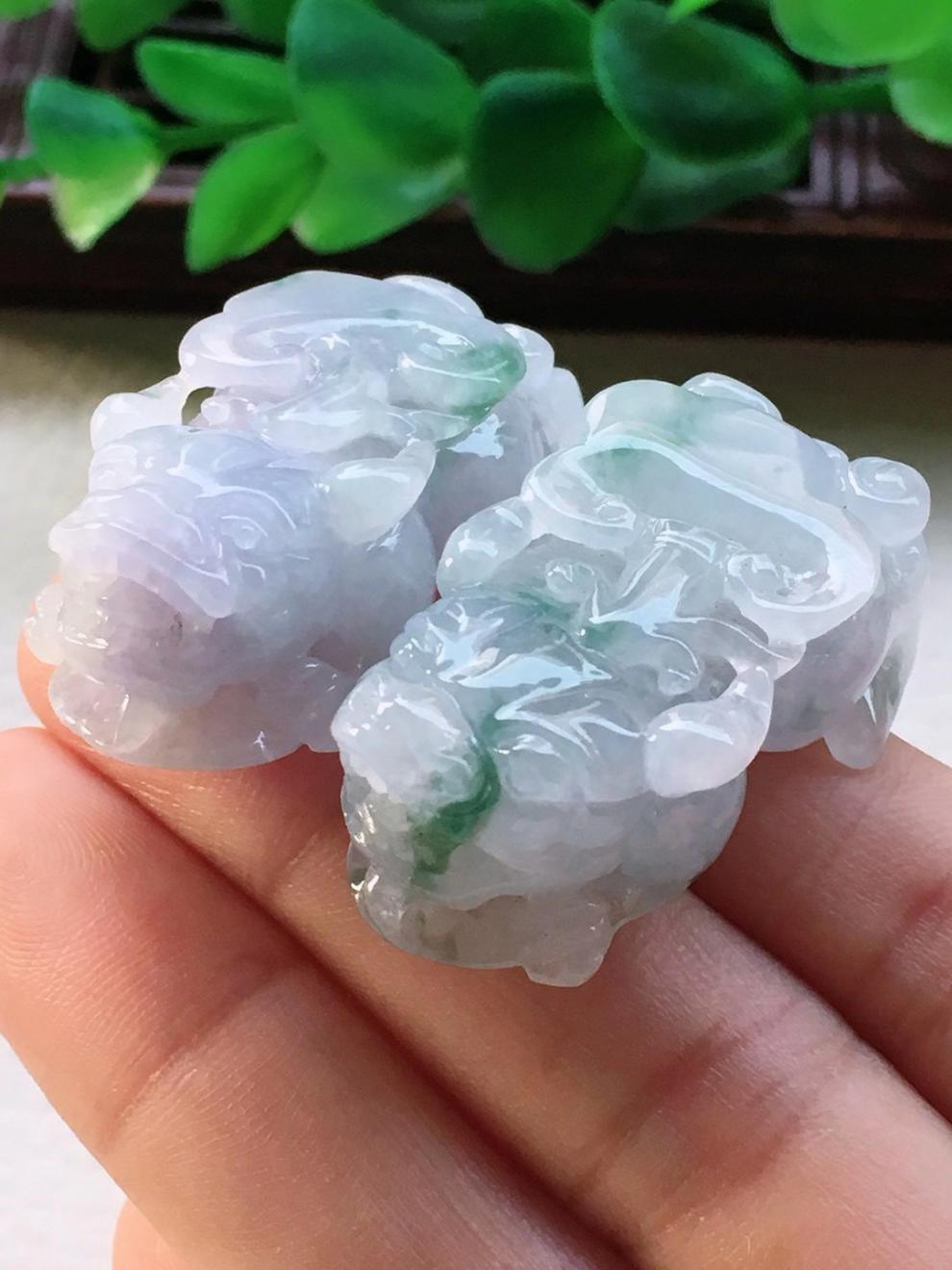 微韵缅甸飘绿小貔貅皮丘吊坠守财缅甸玉玉坠小挂件正身貔休男女款