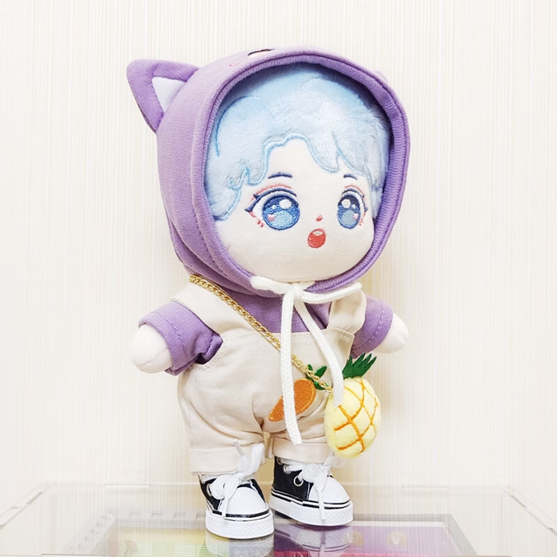 【现货闪送】王俊凯玩偶公仔明星卡通娃娃毛绒玩具tfboys20cm可爱人形