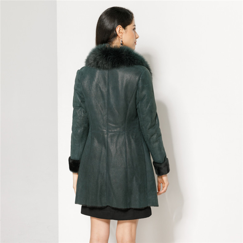 玫而美时尚美丽诺羊羔毛皮毛一体大衣狐狸毛领外套皮草04238