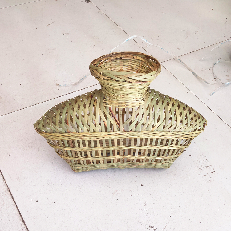 鱼篓手工竹编竹制道具装饰挂件渔篓渔夫黄鳝篓泥鳅笆篓农家乐 中号