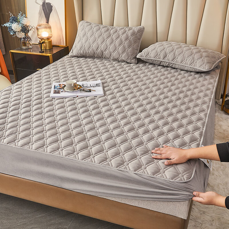 a类母婴床笠单件全棉夹棉防滑加厚席梦思床垫保护套薄棕垫罩圆格豆绿
