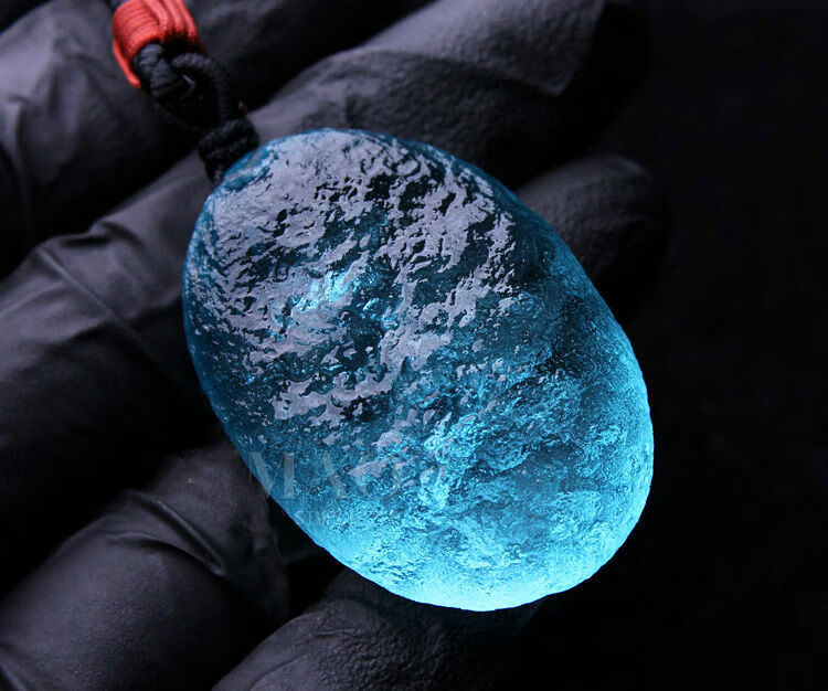 俄罗斯蓝陨石吊坠宇宙能量石挂件陨星项坠男女款项链1518克系挂绳一件